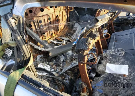 2023 Toyota Gr 86 Premium z USA, uszkodzony, nr VIN JF1ZNBE15P9761978